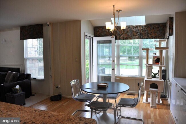 Foto del edificio - 110 Canterbury Ln