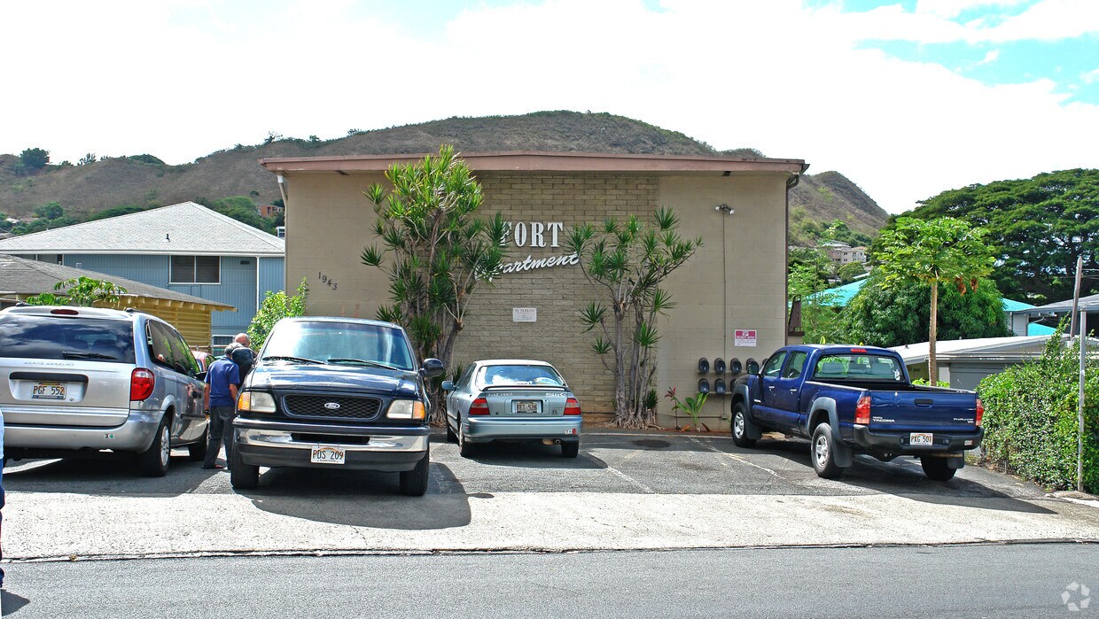 Building Photo - Fort Apartments