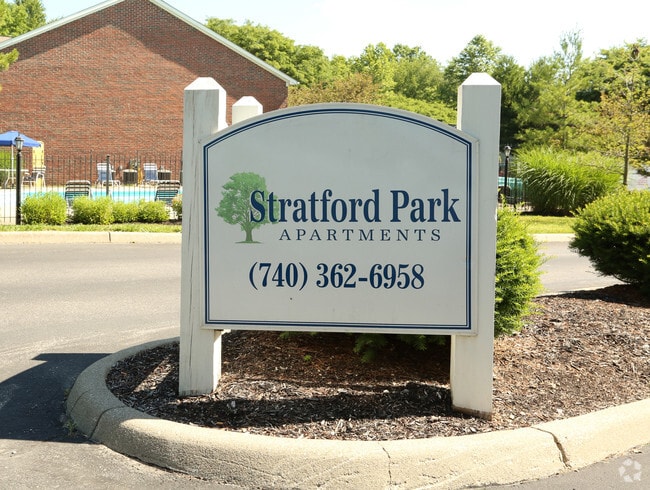 Pylon Sign - Stratford Park Apartments