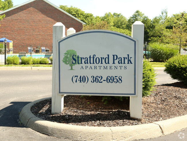 Pylon Sign - Stratford Park