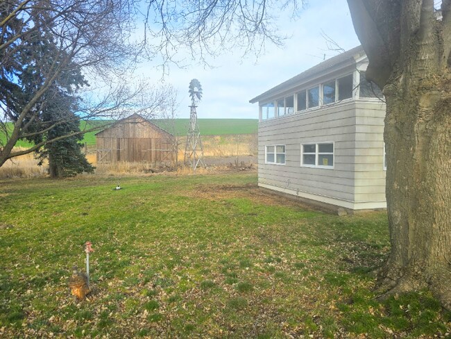 Foto del edificio - 1917 7 Mile Rd