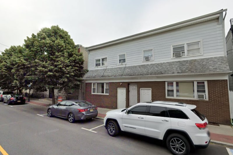 Primary Photo - 575 Roosevelt Ave