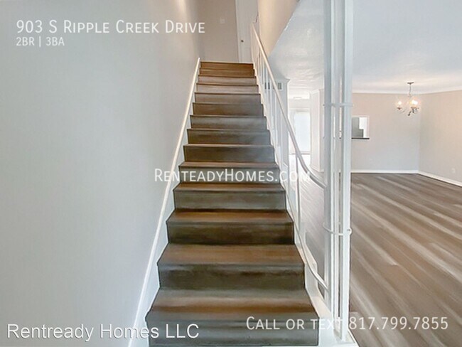 Foto del edificio - 2 br, 2.5 bath House - 903 S Ripple Creek Dr