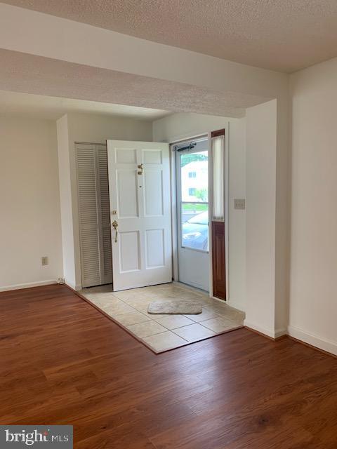 Building Photo - 5610 7th Pl S