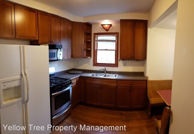 Building Photo - 4 br, 2 bath House - 2820 Bryant Ave S