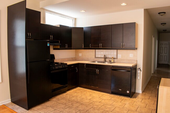 Foto del edificio - 1720 N Western Ave