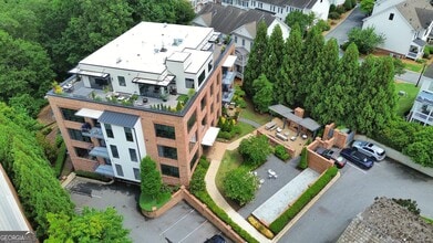 Building Photo - 234 Vickery Falls Dr