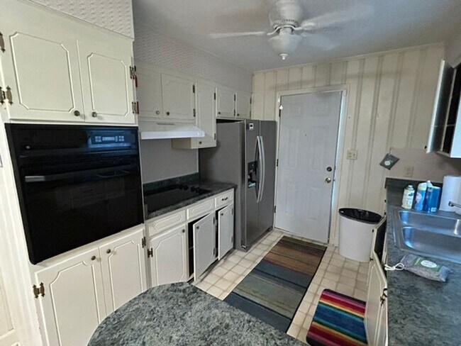 Foto del edificio - 510 W 18th St