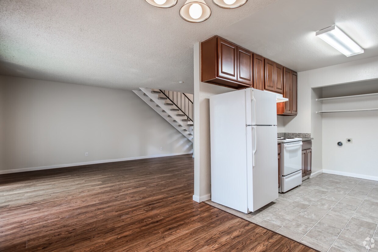 Valencia Townhomes Newark, CA