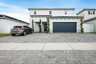 Building Photo - 13535 SW 184th Ter