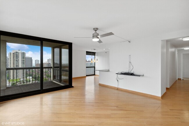 Foto del edificio - 1122 N Clark St