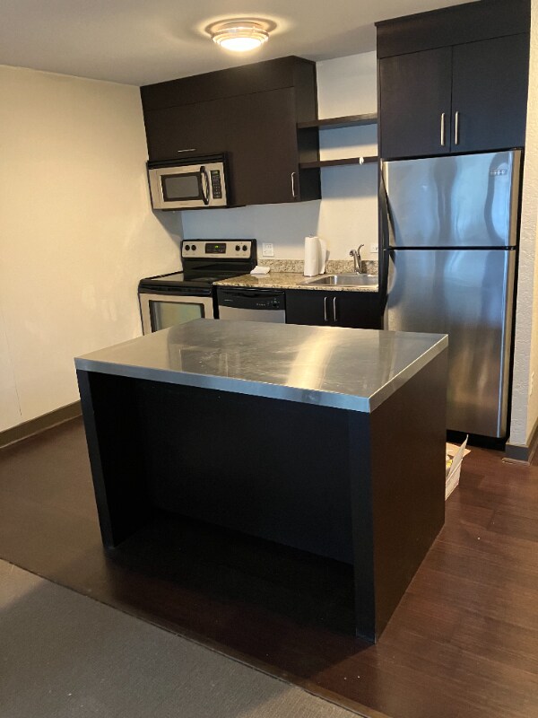 Foto principal - 111 SW Harrison St