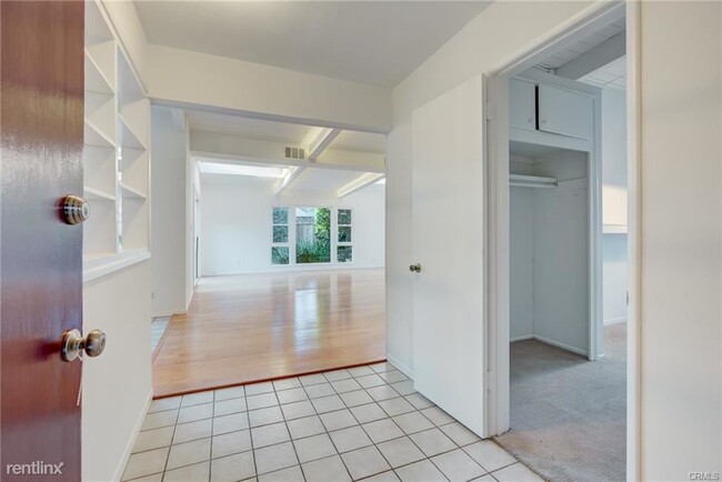 Building Photo - 3 br, 2 bath House - 4121 Inglewood Blvd