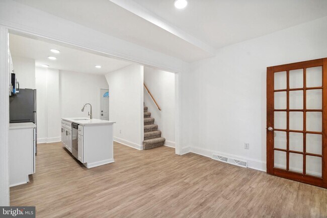 Foto del edificio - 2437 N Corlies St