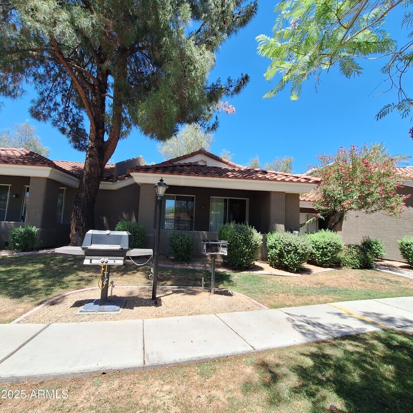 Foto principal - 2929 W Yorkshire Dr