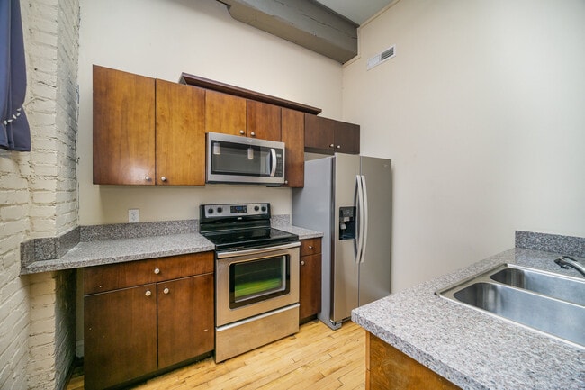Building Photo - 109 N Hayne St