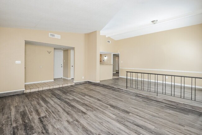 Building Photo - 7609 Xavier Dr