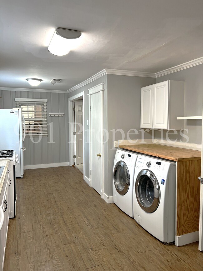 Foto del edificio - 1089 Isabelle St