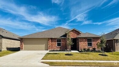 Building Photo - 1337 Elmwood Dr