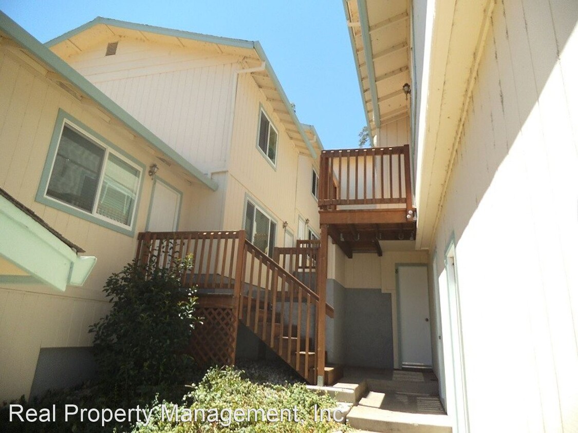Primary Photo - 2092 East St