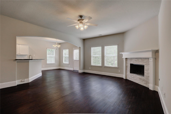 Building Photo - 10567 Sunflower Dr
