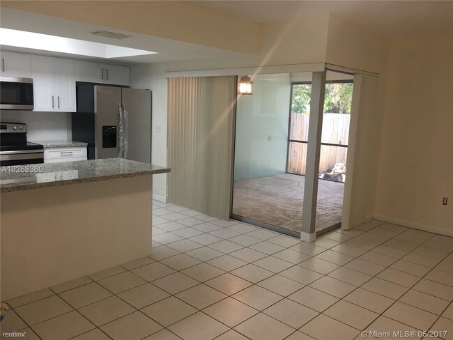 Building Photo - 10720 SW 77th Ave
