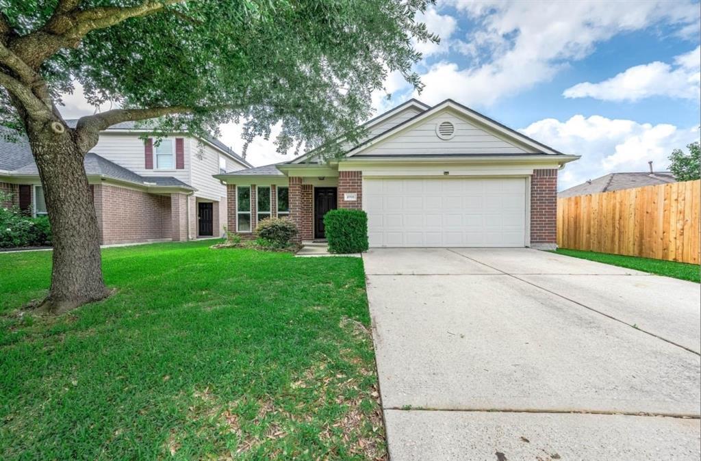 Foto principal - 4918 Fair Oak Dale Ln
