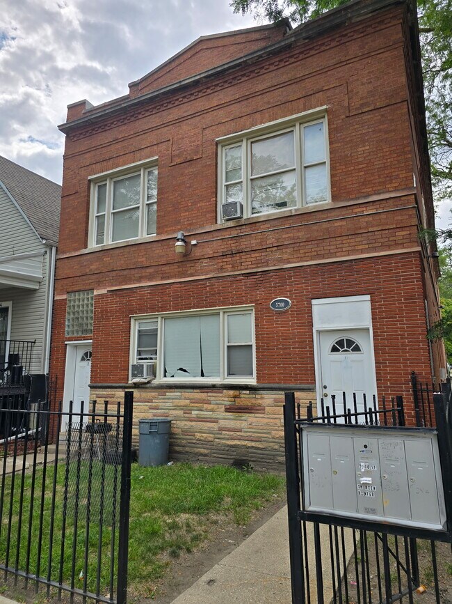 Building Photo - 5700 S Wolcott Ave
