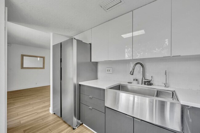 Building Photo - The Highlands in Winter Springs