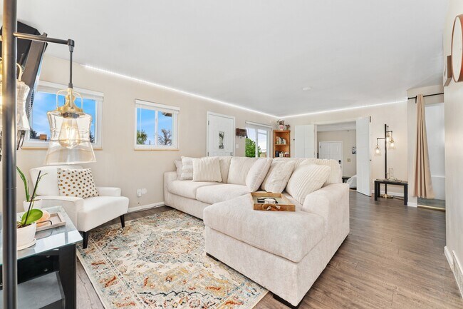 Foto del edificio - 3100 W 94th Ave