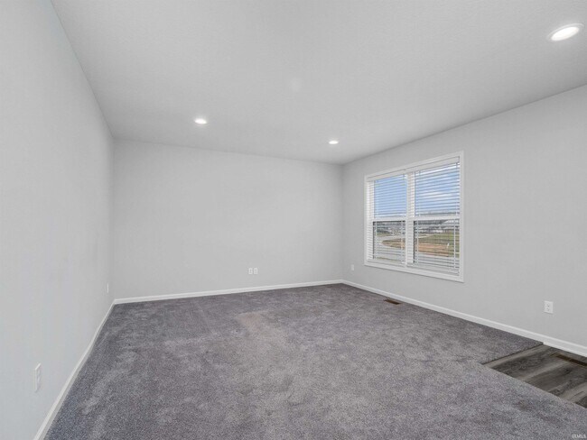 Building Photo - 14732 Verona Lks Psge