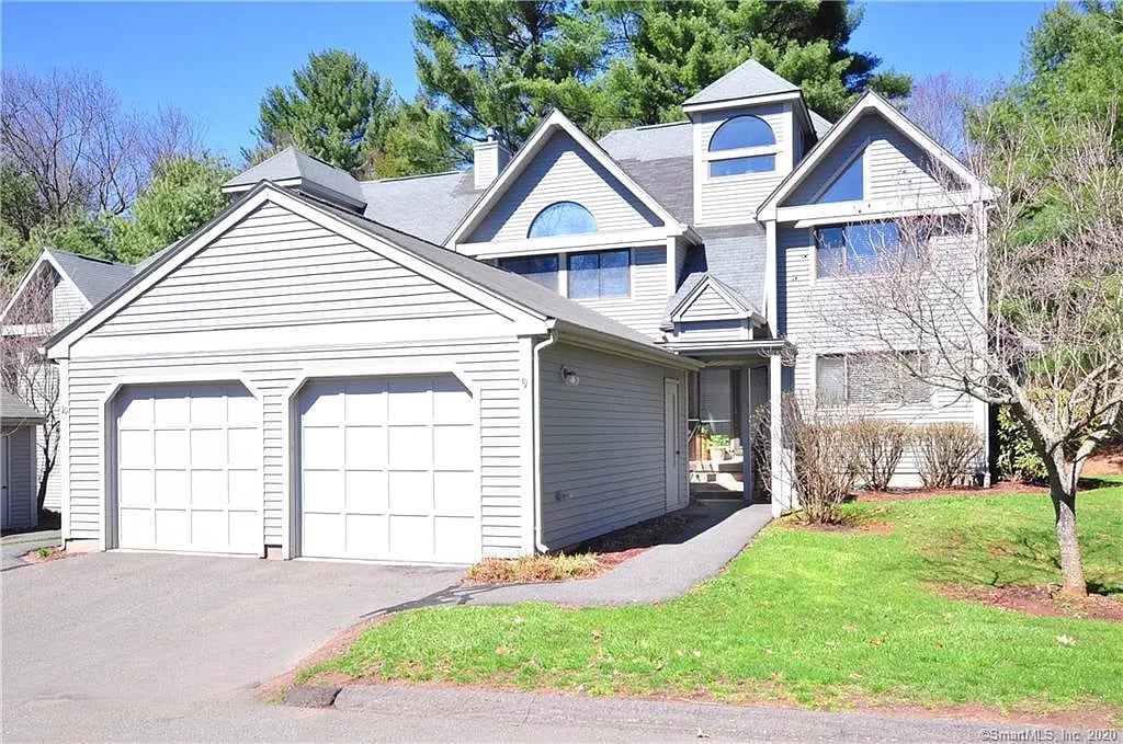 Photo - 9 Riverview (Avon, CT)