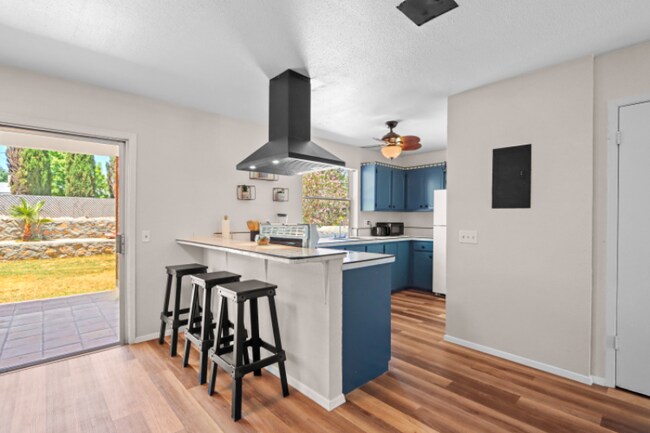 Building Photo - 10407 Ashwood Dr