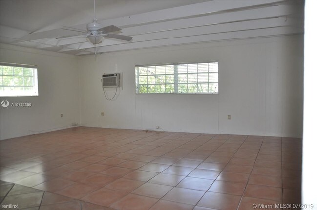 Building Photo - 3 br, 2 bath House - 7790A SW 132nd St