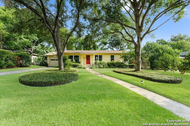 Primary Photo - 909 Ivy Ln