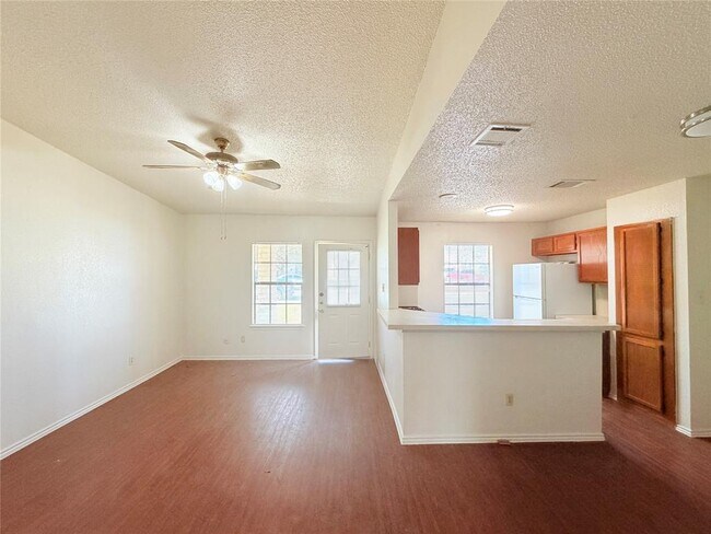 Foto del edificio - 1213 Ridgemont St