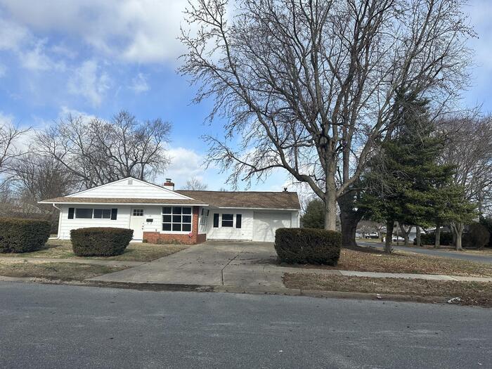Primary Photo - 116 Brookside Blvd