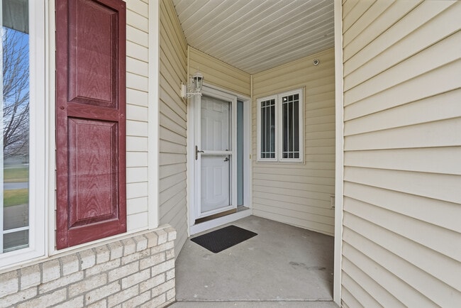 Building Photo - 6368 Manchester Ave NE