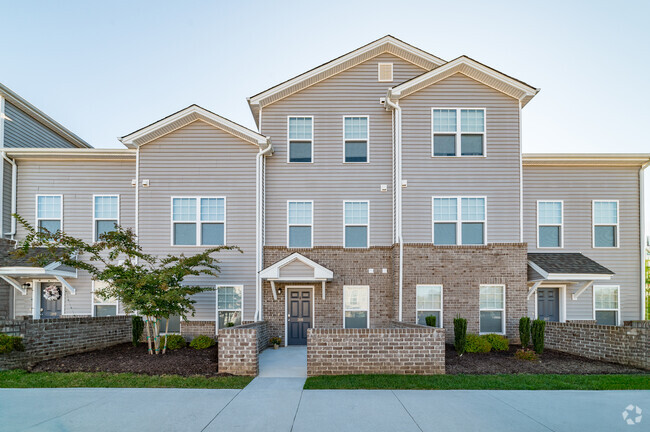 Building Photo - The Reserve at Burton Creek (Student Housing)