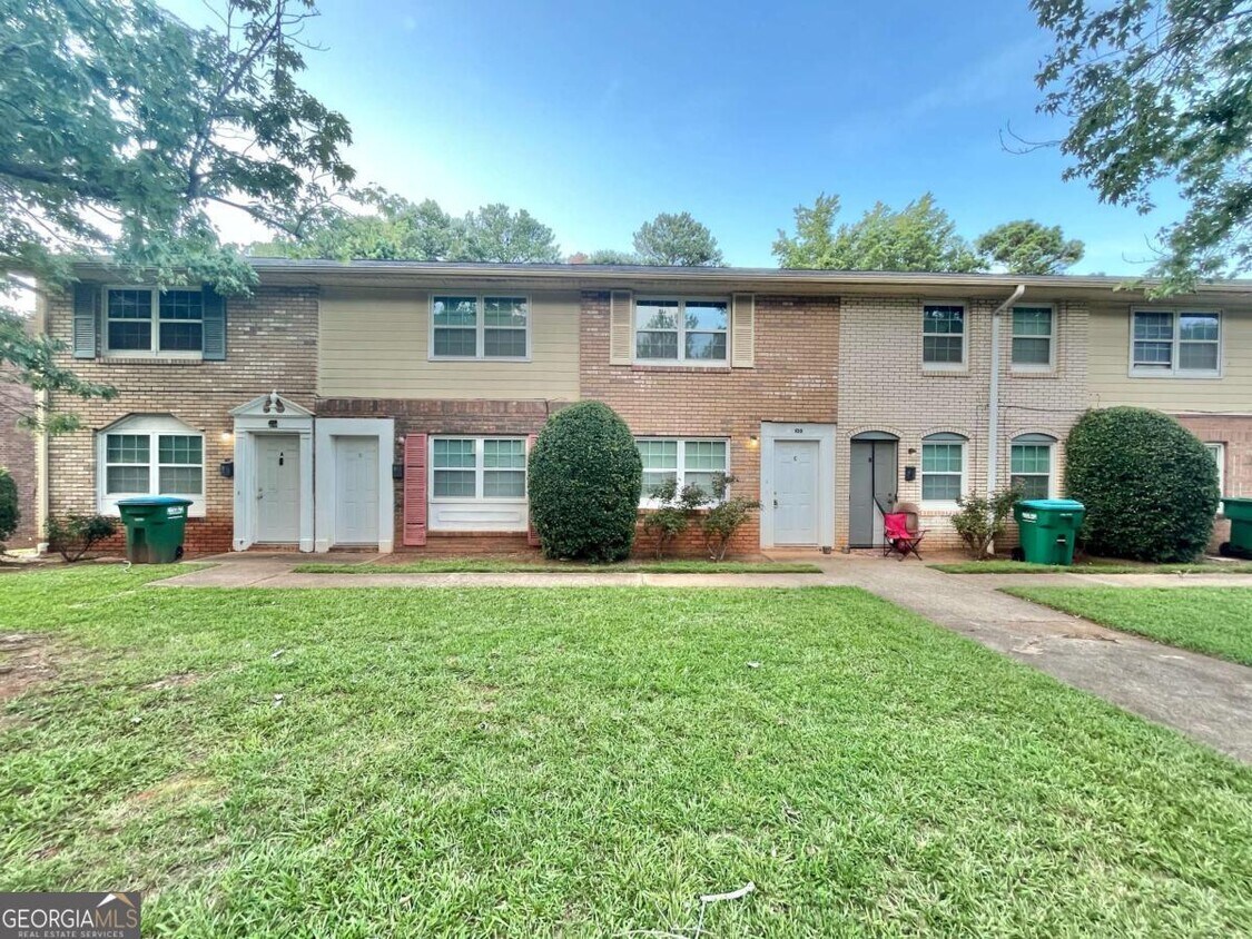 Foto principal - 100 Chalfont Dr