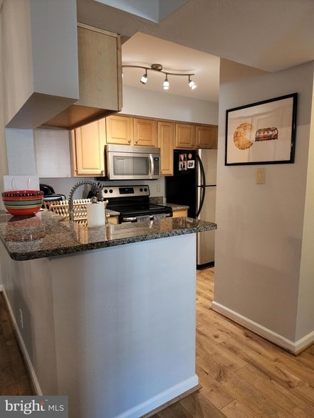 Building Photo - 3303 Wyndham Circle Unit 248
