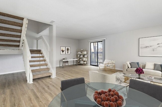 Comedor/Sala de estar - Hillcrest Estates