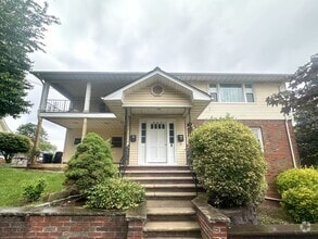 Building Photo - 362 Palisade Ave