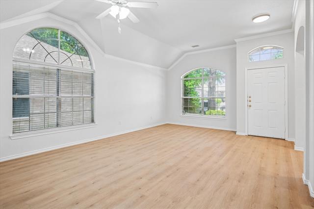 Building Photo - 1700 Bur Oak Dr