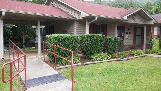 Foto del edificio - 535 Phillips Ln