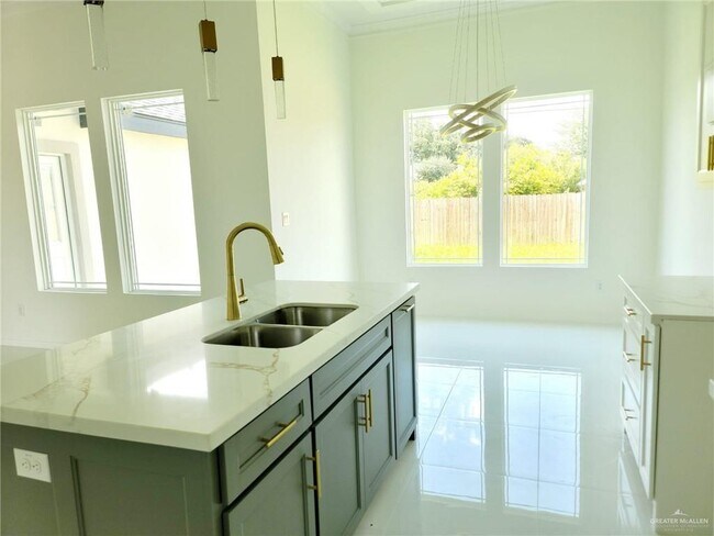 Foto del edificio - 3708 E Diamondhead Ave