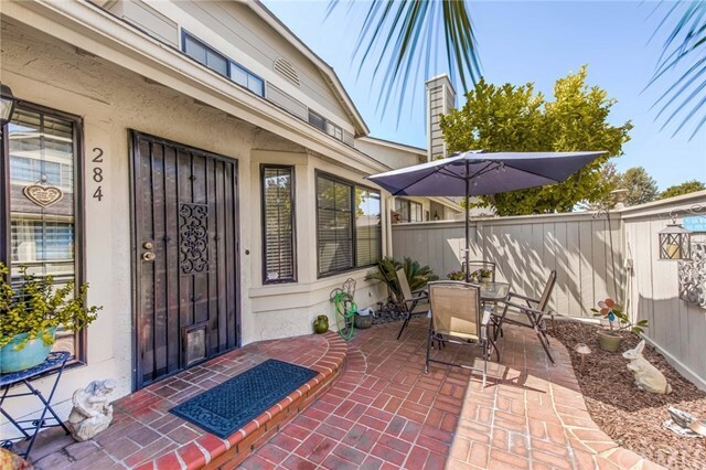 Building Photo - 1700 W Cerritos Ave
