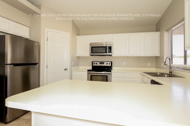 Building Photo - 6826 W Palo Verde Dr