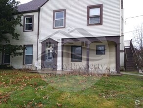 Building Photo - 560 W Townview Cir