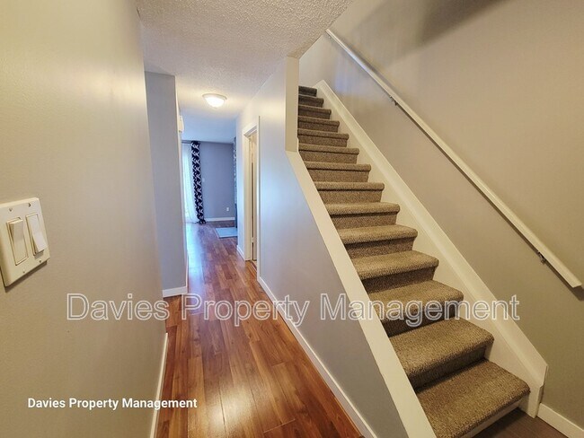 Photo du bâtiment - 5805 Riverbend Rd NW